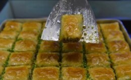 Baklavacılar enflasyonla mücadele için yüzde 10 indirim kampanyası başlattı