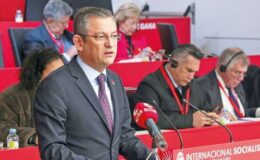 CHP lideri Madrid’de sosyalistlere seslendi